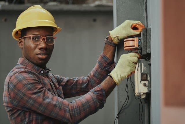 African American eletrician